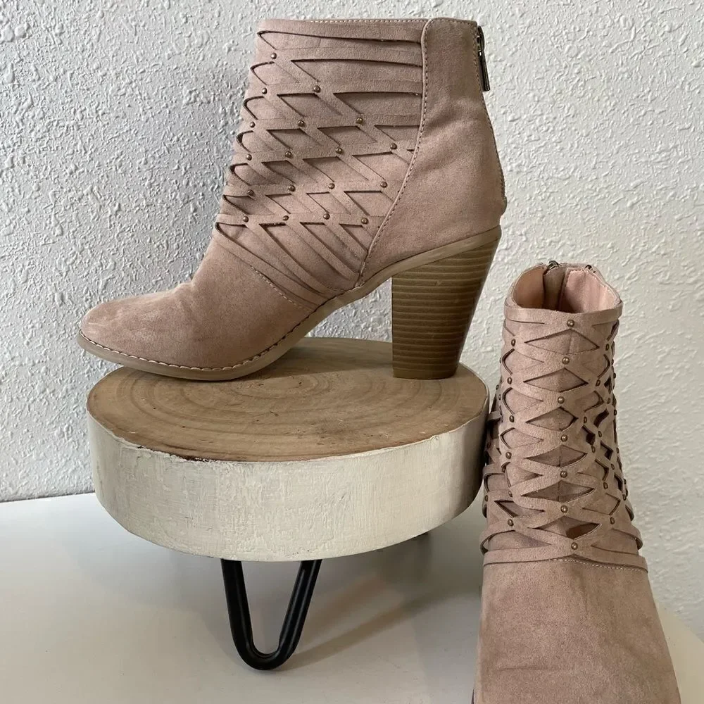 JustFab Zip Up Ankle Booties Size 10 EUC